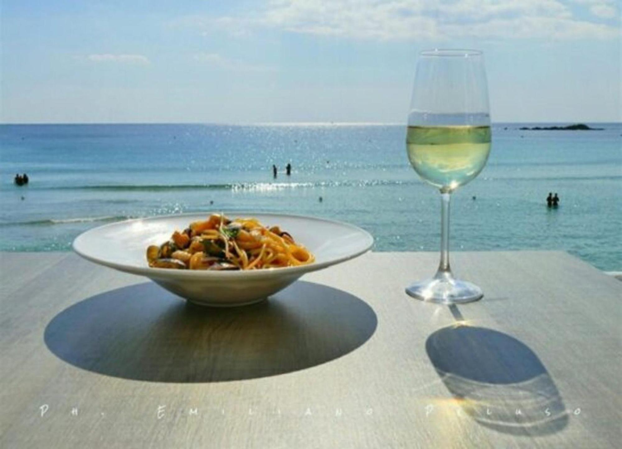 The Sea View Panoramic Villa Porto Cesareo Exteriör bild